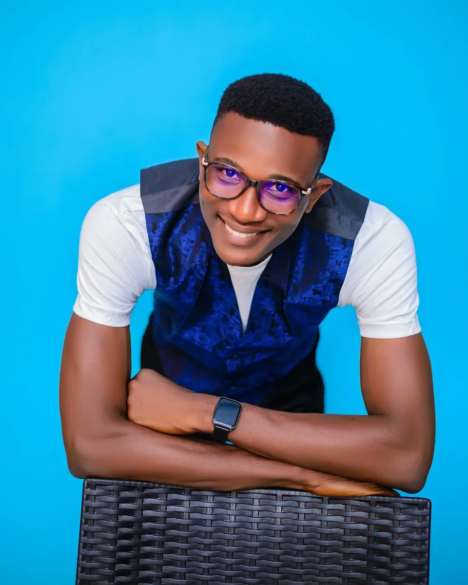 tolaitan41's tweet photo. My #page27 was tagged "Personal Development and Greater Impacts"; #page28 was "Greater exploit".
I look back and God has been extraordinarily faithful. YES! HE had been Super extraordinarily faithful!
Onto #page29 tagged "Victoriously Unstoppable".
#Birthday
#Aug30 https://t.co/jtI1sMtF0S