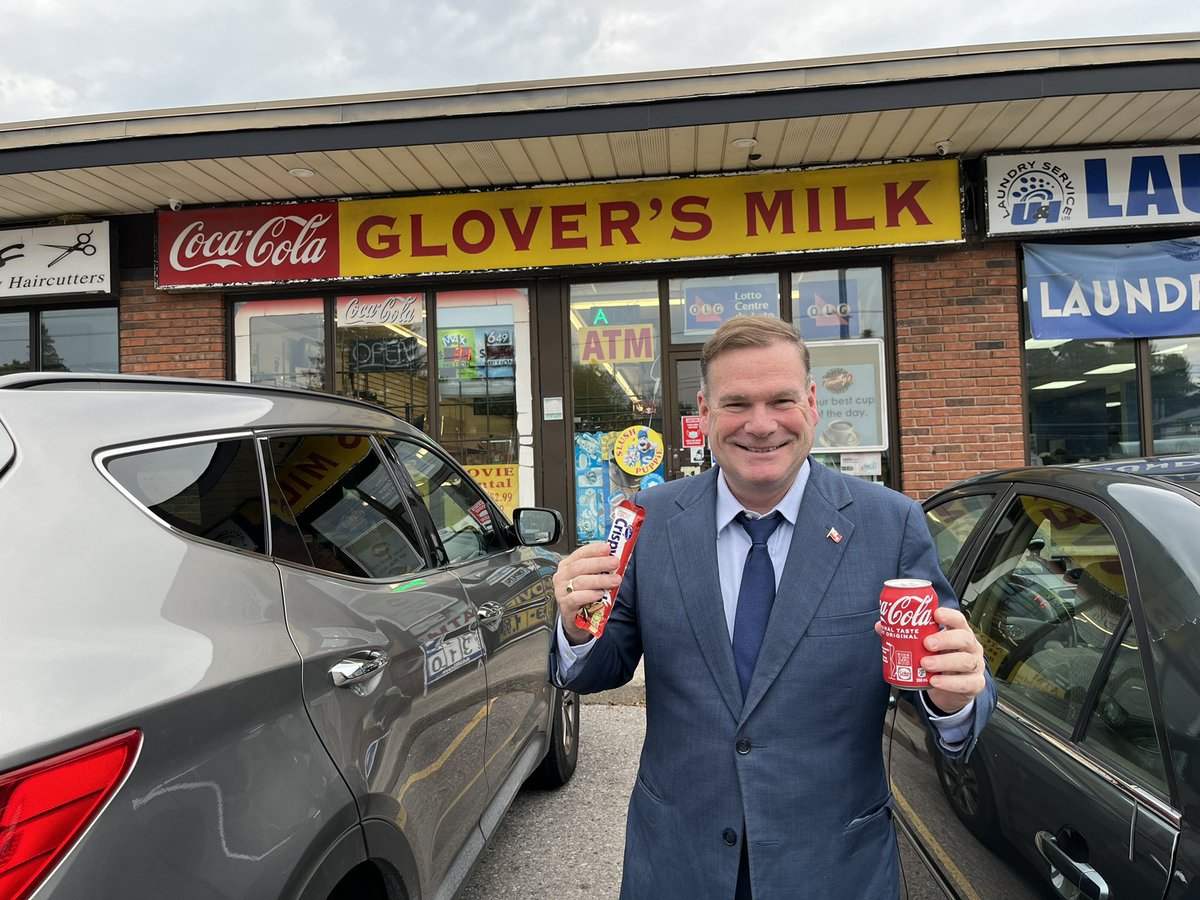 ToddJMcCarthy's tweet photo. Ontarioโs convenience stores provide people in their communities with daily necessities around the clock. This #Convenienceweek, support local small businesses by visiting a convenience store in your neighbourhood.
ย #SupportLocalON @OntarioCStores @ConvenienceCan #NorthOshawa https://t.co/3aqqiAZdBl