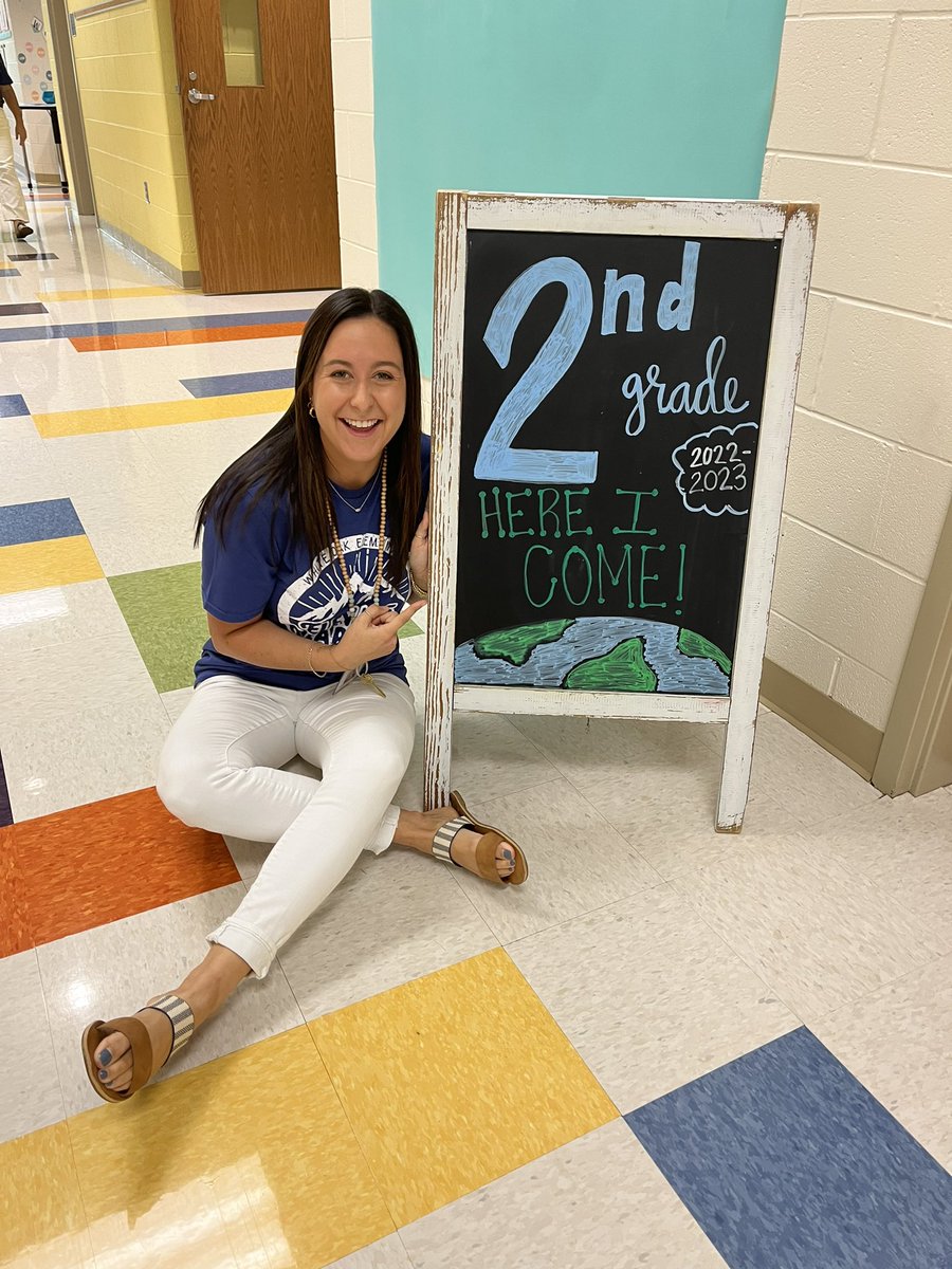 Ms. Ledek tweet media