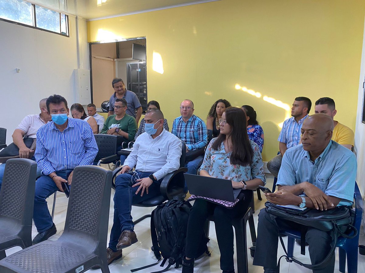 PAEColombiaOf's tweet photo. La #UApA visitó la ETC Guaviare y asistió a la Mesa de Diálogo de Seguimiento Participativo en acompañamiento a la Contraloría General de la República, Gerencia Guaviare. https://t.co/wq0nQ6eutt