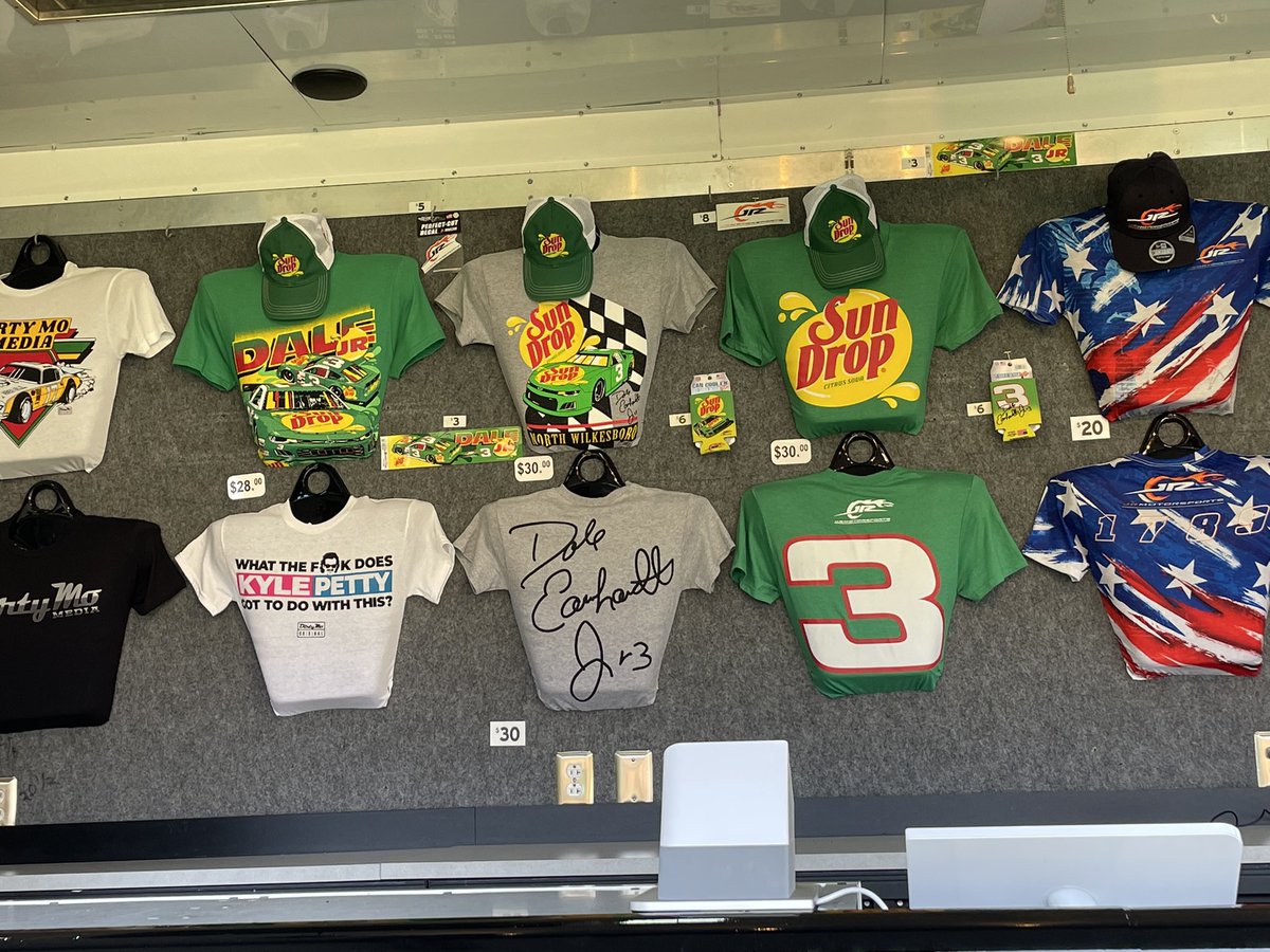 JR Motorsports tweet media
