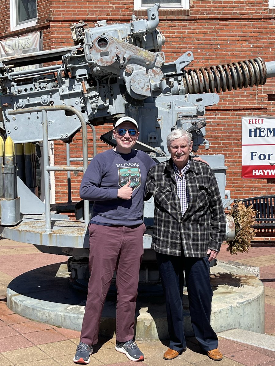 MitchellsMayors's tweet photo. #Clyde, NC has an anti-aircraft gun in the center of town… HOW AWESOME! Mayor Jim Trantham is a true blessing to this town, having helped to rebuild and rehouse so many people affected by a major flood years ago. His father was and still is his biggest hero! #mitchellsmayors #nc https://t.co/uTrdv1gH2W