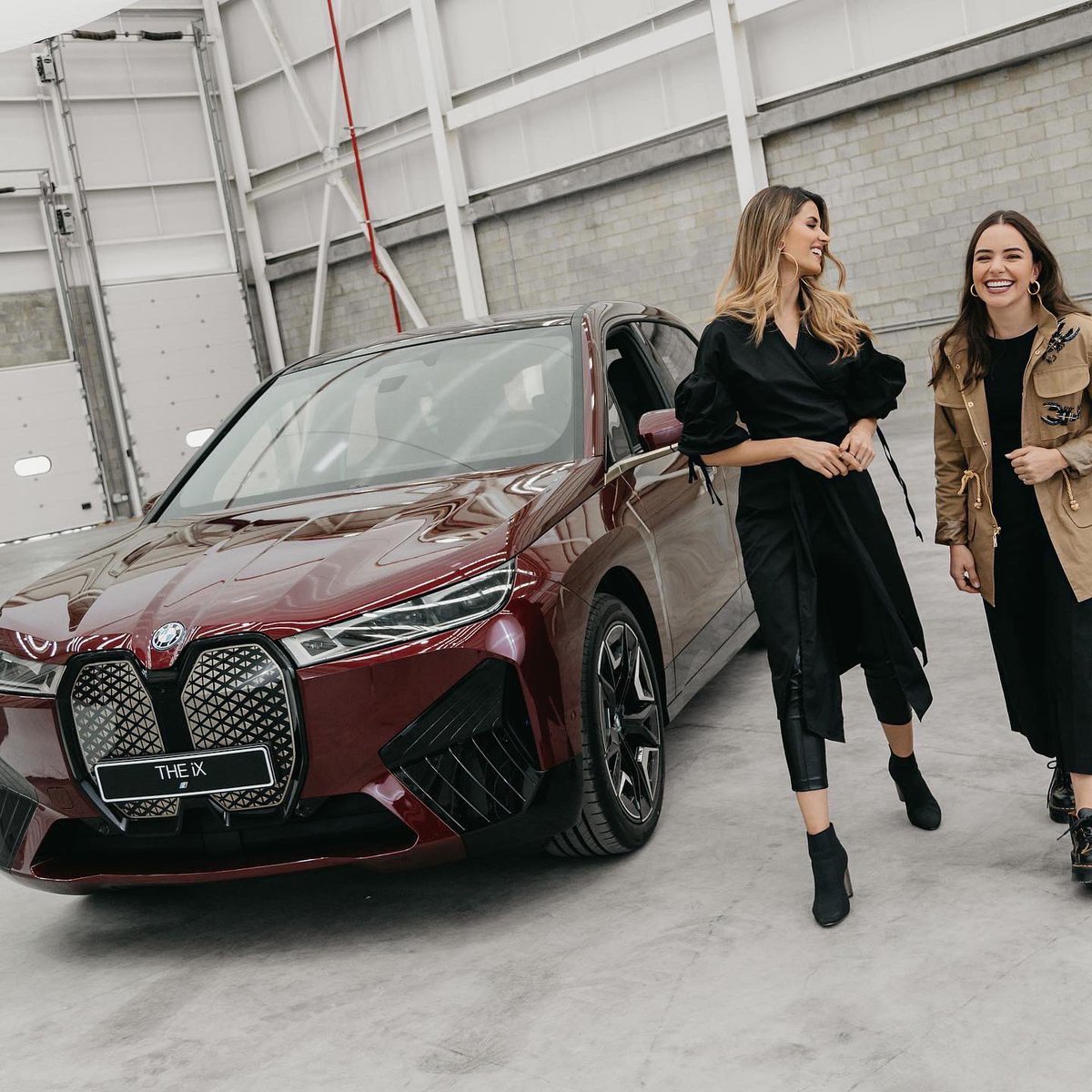 WitotaFilms's tweet photo. ¡Witota realizó todo el contenido audiovisual de la nueva camioneta BMW iX! 🤯

Les dejamos un carrete de fotos que hicieron nuestros fotógrafos plasmando la elegancia y características de este nuevo vehículo electrónico. https://t.co/3tEzNzv46U