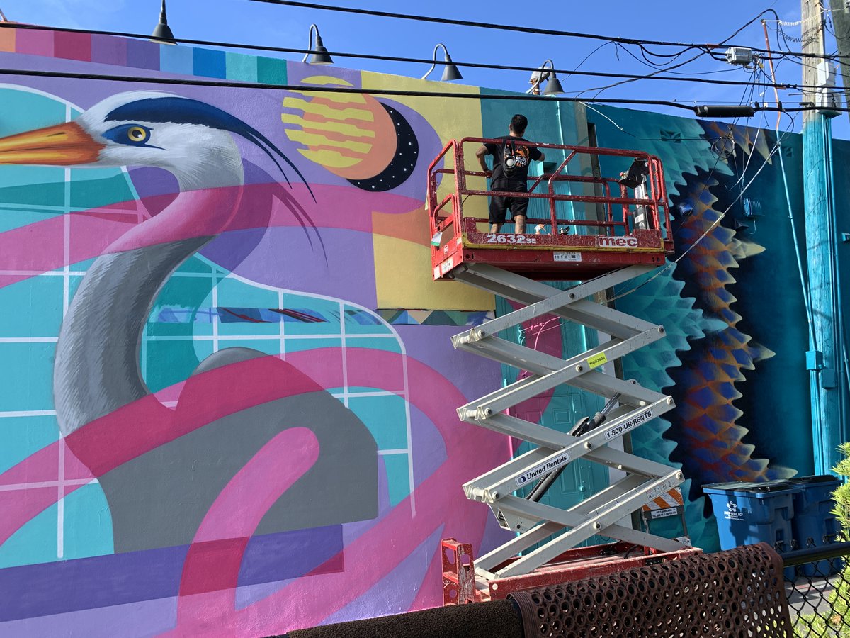 HollywoodFLCRA's tweet photo. #MuralMonday : @grabster adding drip details to his new mural in progress at Corner Cafe near Anniversary Park . 
#FloridasHollywood #HollywoodFL #DHMPFL #contemporaryart #publicart #artwalk  #grabster #workinprogress #drippy #dripdetails https://t.co/0lFCJpOoqP