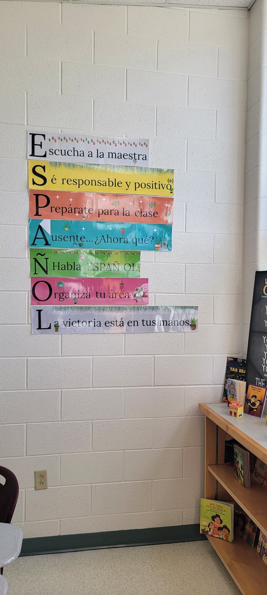Ivonnemarieoter's tweet photo. @GrandjeanMyriam Thanks for the #pathtoproficiency inspiration and @profedelgadillo for the free posters with purpose by Profe Tauchman. I love then next 2 the #pathtoproficiency Proud of my classroom expectations creation too. I am ready students @greatneckms https://t.co/45OgGEnDO6