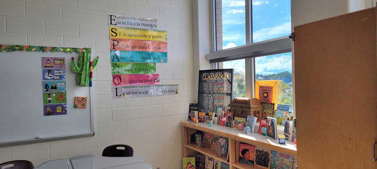 Ivonnemarieoter's tweet photo. @GrandjeanMyriam Thanks for the #pathtoproficiency inspiration and @profedelgadillo for the free posters with purpose by Profe Tauchman. I love then next 2 the #pathtoproficiency Proud of my classroom expectations creation too. I am ready students @greatneckms https://t.co/45OgGEnDO6