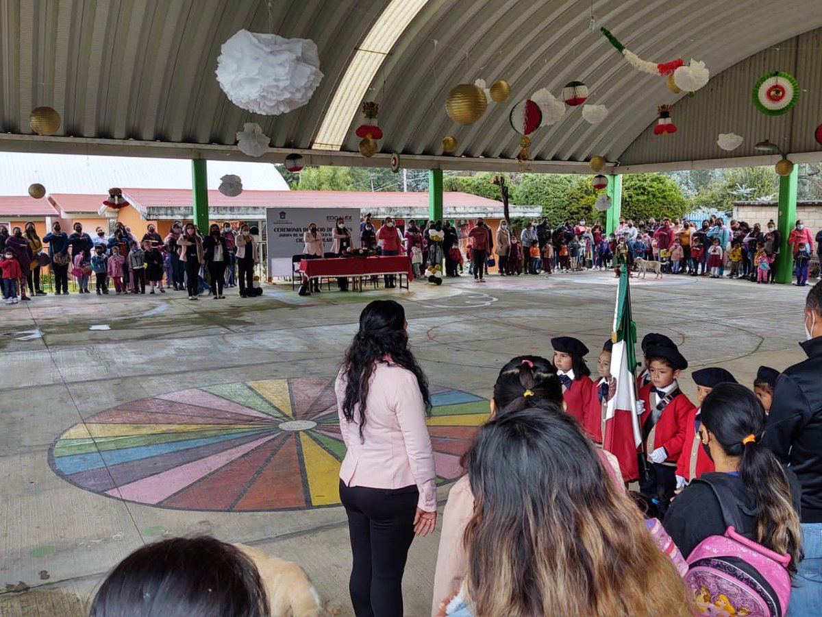 l09_lizbeth's tweet photo. Ceremonia de Inauguración de Inicio de Ciclo Escolar 2022-2023 en el Jardín de Niños “Rómulo Gallegos” Zona Escolar J105 San Bartolo, Amanalco. Subdirección Regional Valle de Bravo @TinocoGRogelio @geramonro05 @SrebVb https://t.co/caWyzuSJQ6