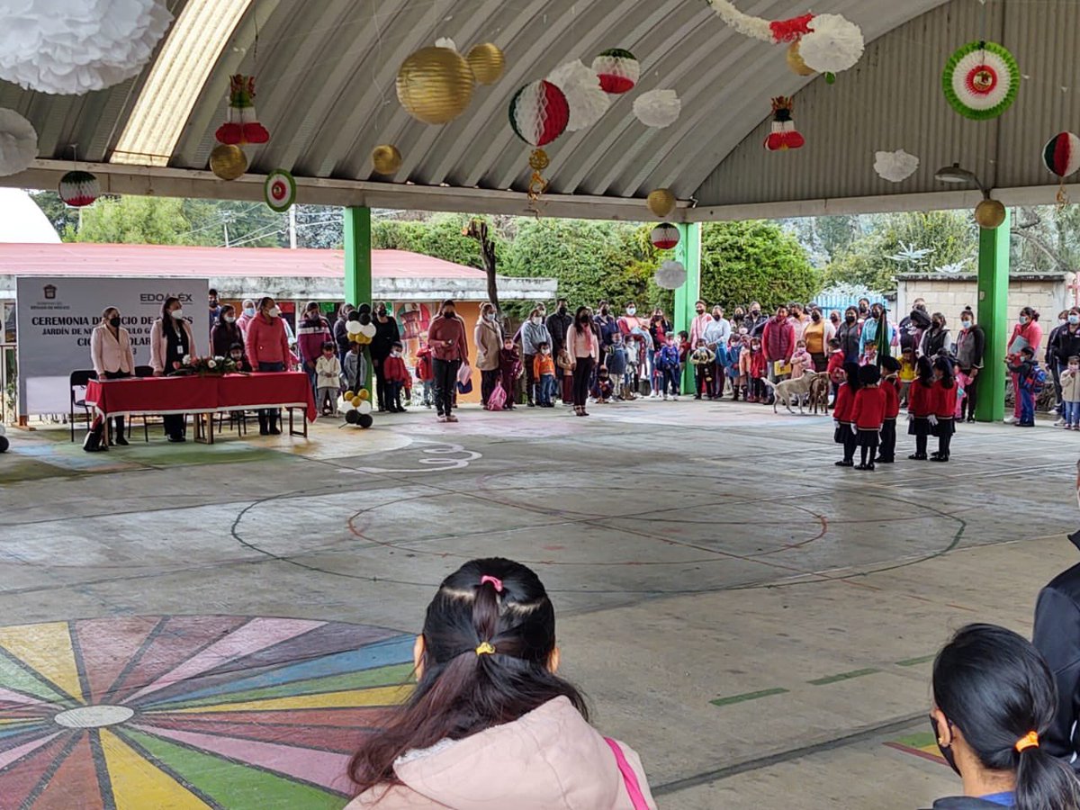l09_lizbeth's tweet photo. Ceremonia de Inauguración de Inicio de Ciclo Escolar 2022-2023 en el Jardín de Niños “Rómulo Gallegos” Zona Escolar J105 San Bartolo, Amanalco. Subdirección Regional Valle de Bravo @TinocoGRogelio @geramonro05 @SrebVb https://t.co/caWyzuSJQ6