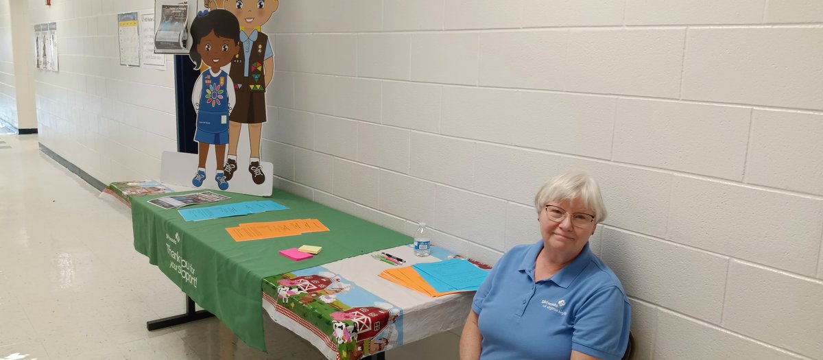 nmcabral's tweet photo. We had a fantastic turn out for Open House tonight. Thank you everyone for the smiles, conversation, and positivity! #hcps_rams https://t.co/ygDRfj2LRB