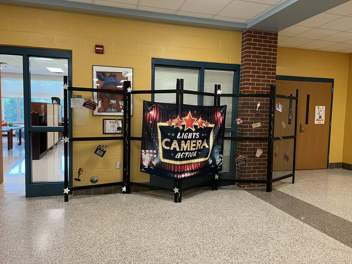DiggsLatham's tweet photo. We are back! Students were excited to arrive to #TigerNation today, walking down a path of pinwheels spinning in the wind while banners reflected this year’s theme, #SettingtheStageforSuccess, & welcomed everyone to our @AplusSchoolsNC @MagnetSchlsMSA #WSFCSFirstDayPhotos https://t.co/a9EYsGwcNh