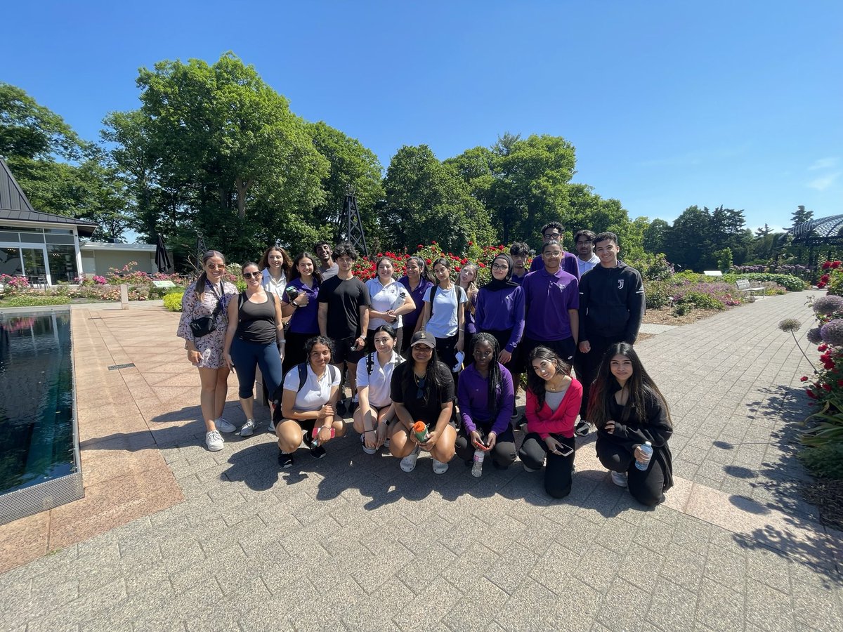 Ms_Sattin's tweet photo. After 4 amazing years with my #StFXavier family I will be making a shift to the Niagara region to begin a new journey. I’m excited to inspire new minds and let them inspire me. #newbeginnings https://t.co/cBKq2bgbl4