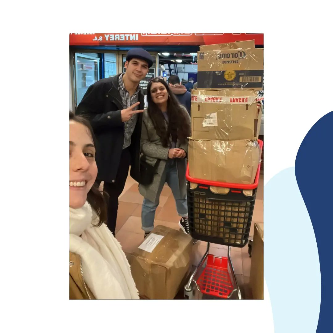 RotaractPDB's tweet photo. 👉 Tuvimos el agrado de colaborar con Rotaract Club Rivera Internacional con su actividad de servicio, Pies Calentitos, a través de donaciones de calzado y abrigo para pies ⛵💙 https://t.co/ZzvNPhRI55