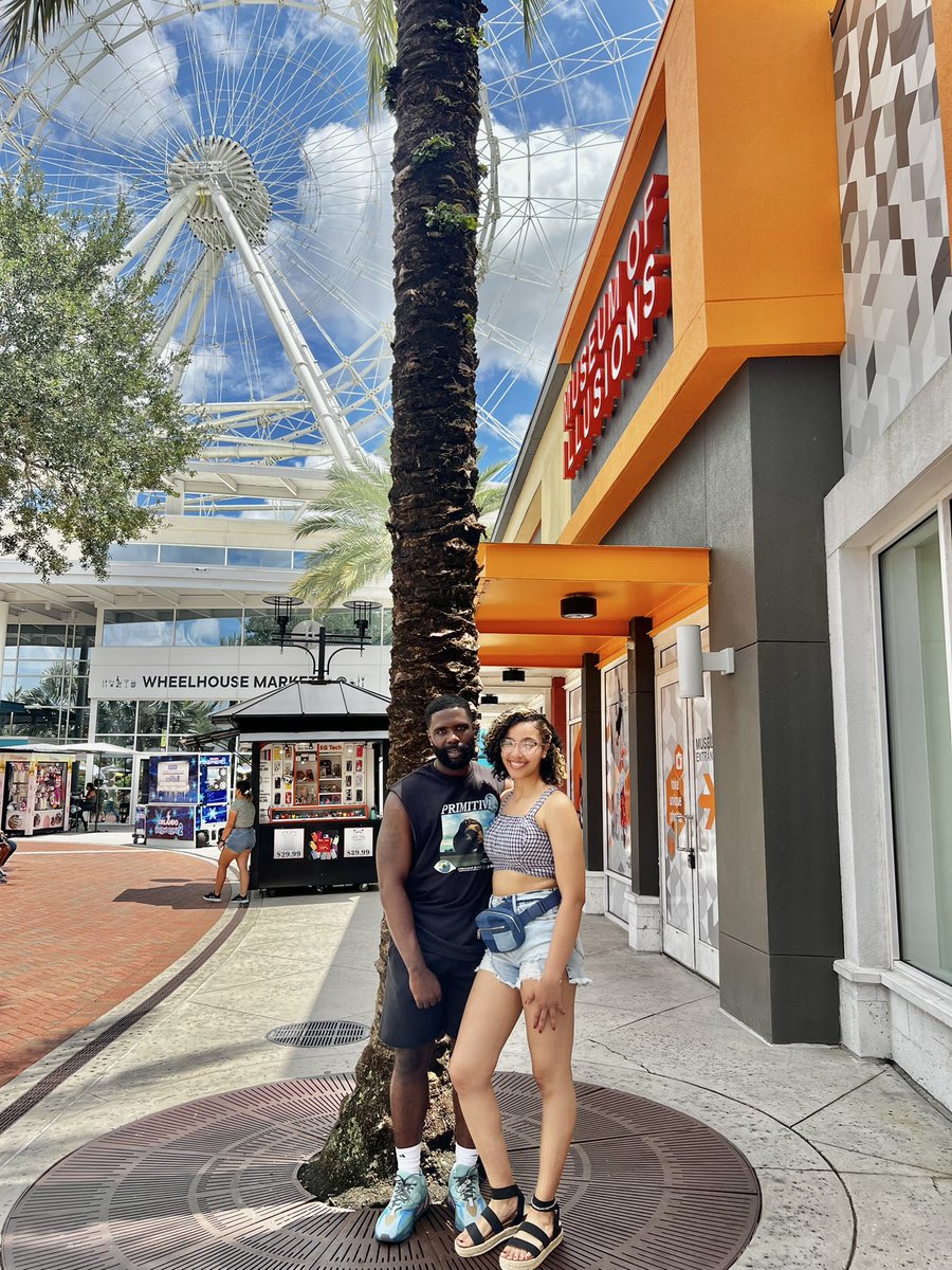 aryygeee's tweet photo. Sooo I turned 24 and did it in style✨
#Florida2022🌴☀️ https://t.co/4hhu8xAFKH