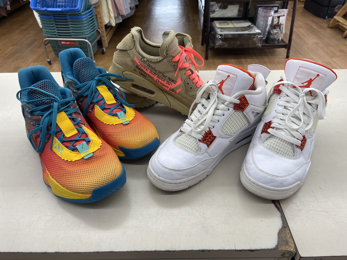 wattmann_zam's tweet photo. おはようございます🌞

先日、メンズシューズを大量に入荷しました☺️
お売り頂きありがとうございます！

#NIKE #adids は高価買取中ですのでぜひお持ち込み下さい👍

#ワットマン 
#リユースショップ
#座間市
#トコトン買取 https://t.co/EsRFNN1Ve5