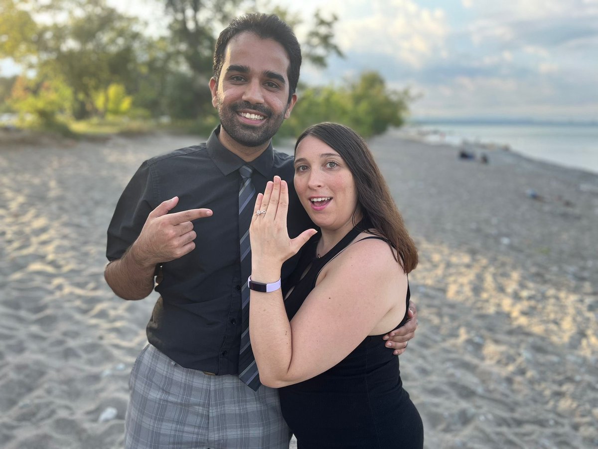 Pro_Commando's tweet image. SHE SAID…

YES!