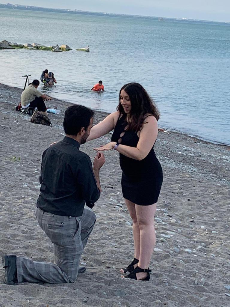 Pro_Commando's tweet image. SHE SAID…

YES!