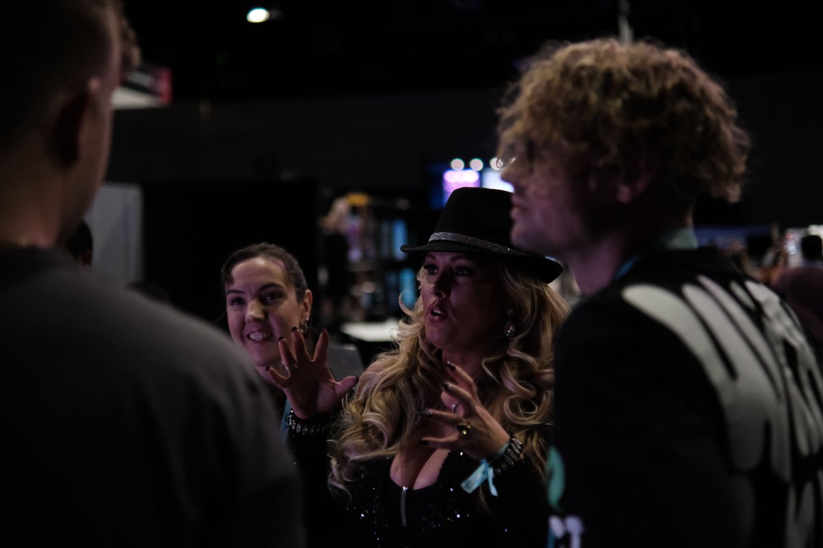 cryptochrisg813's tweet photo. Excuse me sir/maam, do you have time to talk about the future of #NFT utility, Realtime MoCap technology? 

Don't run from the utility! 

@darcydonavan @BernieSu - Had so much fun with you both at @goexpoverse! https://t.co/OCz6oWZZ1V