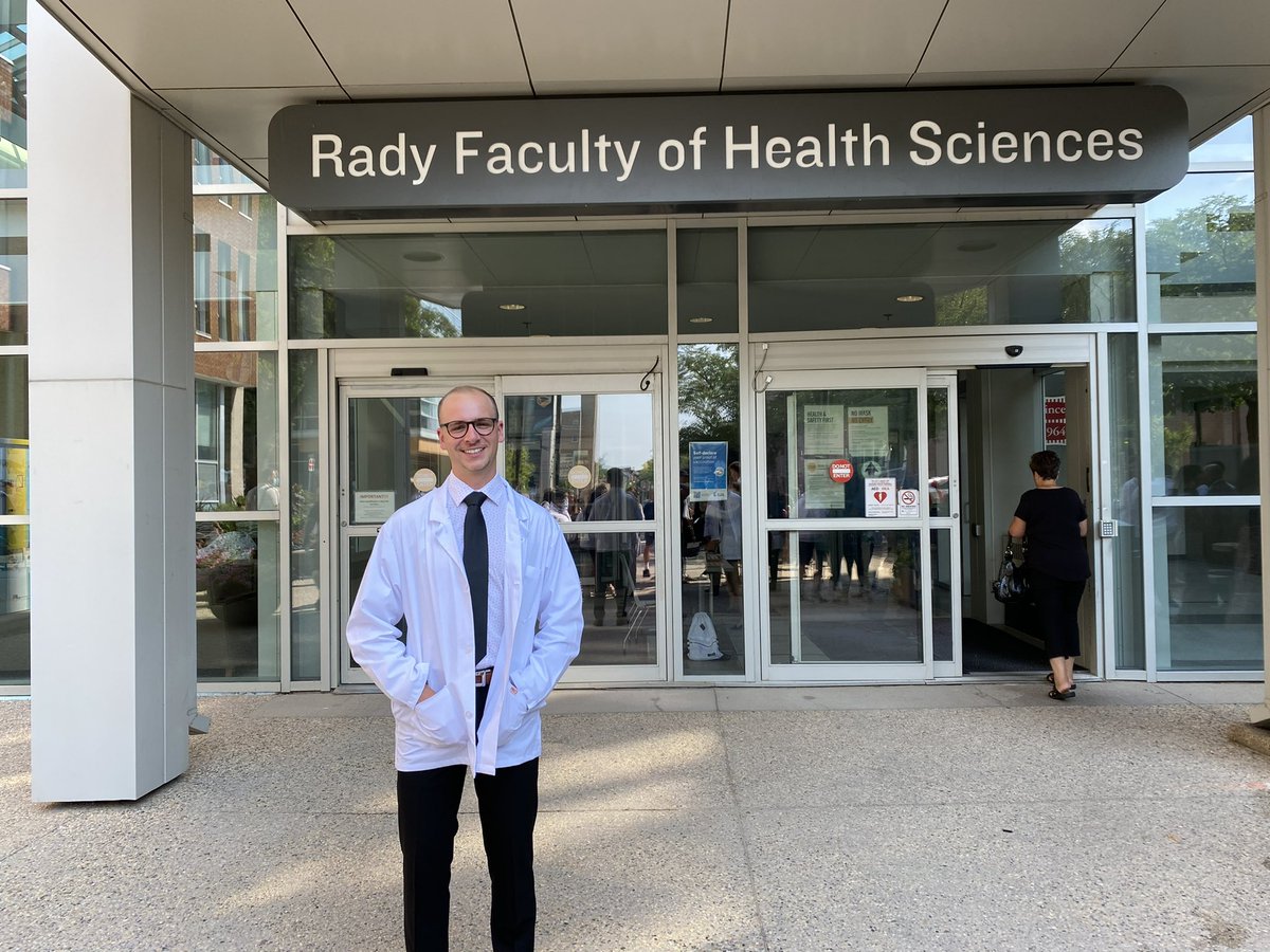 LucasMosienko's tweet photo. Today, I started the first day of my journey through medical training at @UM_RadyFHS . Thank you to all those who mentored, taught, and inspired me along the way! https://t.co/lqRpB4xvJI