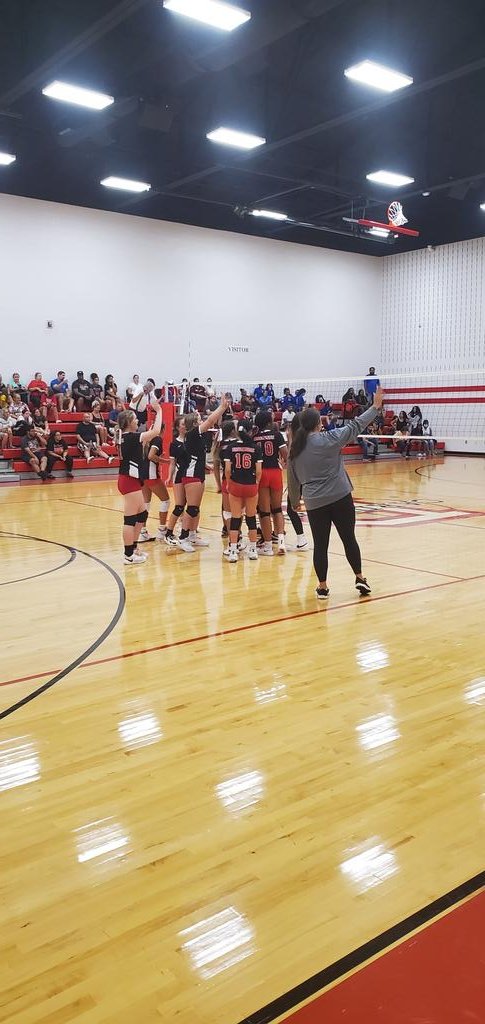 Congratulations to the 8th grade Cardinals, defeating Durling Middle in 2 sets!