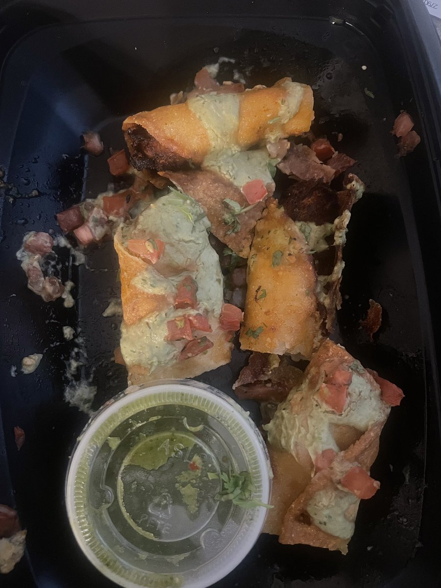 voserm's tweet photo. @Cheesecake what is this?! Completely unacceptable. https://t.co/SckSk6Uc5P