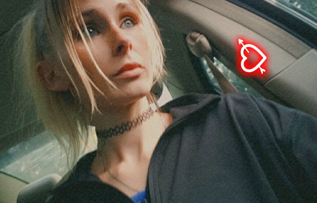 AvaRae001's tweet photo. Too old to try again. Too young to give up. So I'm stuck in between being alone until I'm dead or ....being fucking alone until im dead. 🙄 #anime #twitter #trending #PiscesAquariusCusp why did I have to be born on the cusp of "fuck u and fuck u too?" https://t.co/mMQDwPvdQF