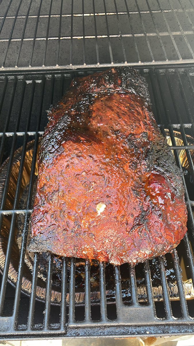 _we_love_food's tweet photo. Brisket? ALWAYS. 

📸 @Bainsco | #BBQ https://t.co/wZt5fWAOm8