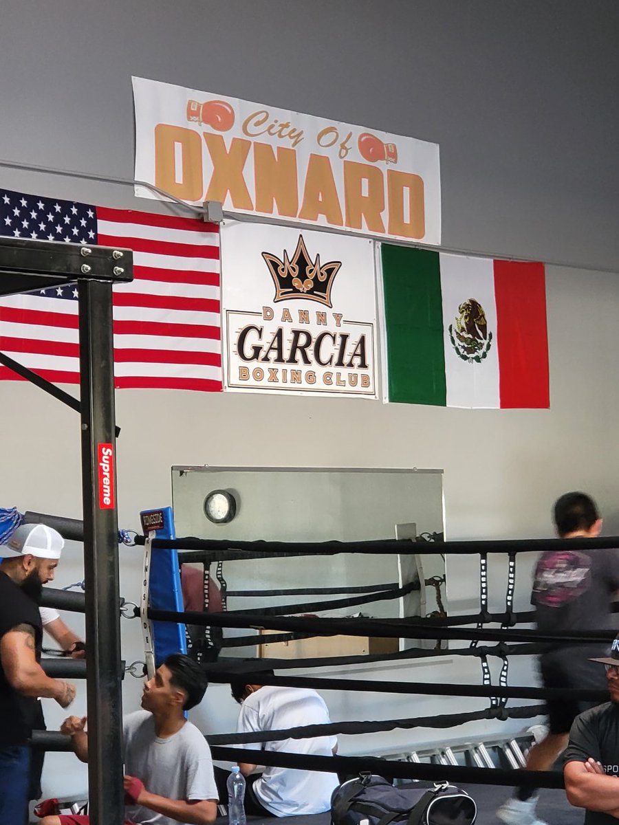 jaybeesportz's tweet photo. Out Here  in the 805 ...@dannygarciaboxingclub as he gets his fighter ready for the #ruizortiz undercard fight this upcoming Sunday September 4th in LA.🥊
#jaybeesportz 
#boxingnews 
#boxing https://t.co/DAYqVYZ5eO