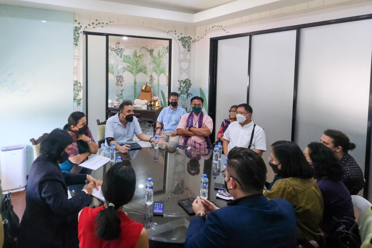 Inquirer tweet media