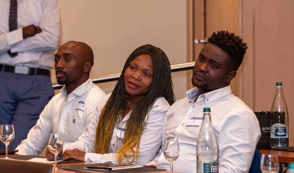 YAJTE1's tweet photo. Vous êtes sur LinkedIn? Nous aussi ! Suivez nous:👇🏿

https://t.co/rJYRiGpxmD

Pour nous suivre sur Instagram, c’est par ici:👇🏿

https://t.co/aPzlKfRaXi

Sur facebook,c’est par ici:👇🏿

https://t.co/nA8EuP5Tf8

Excellent Mardi!

Team Yajte. 

#news #association #Like #jeunesse https://t.co/jlHKegLX8y