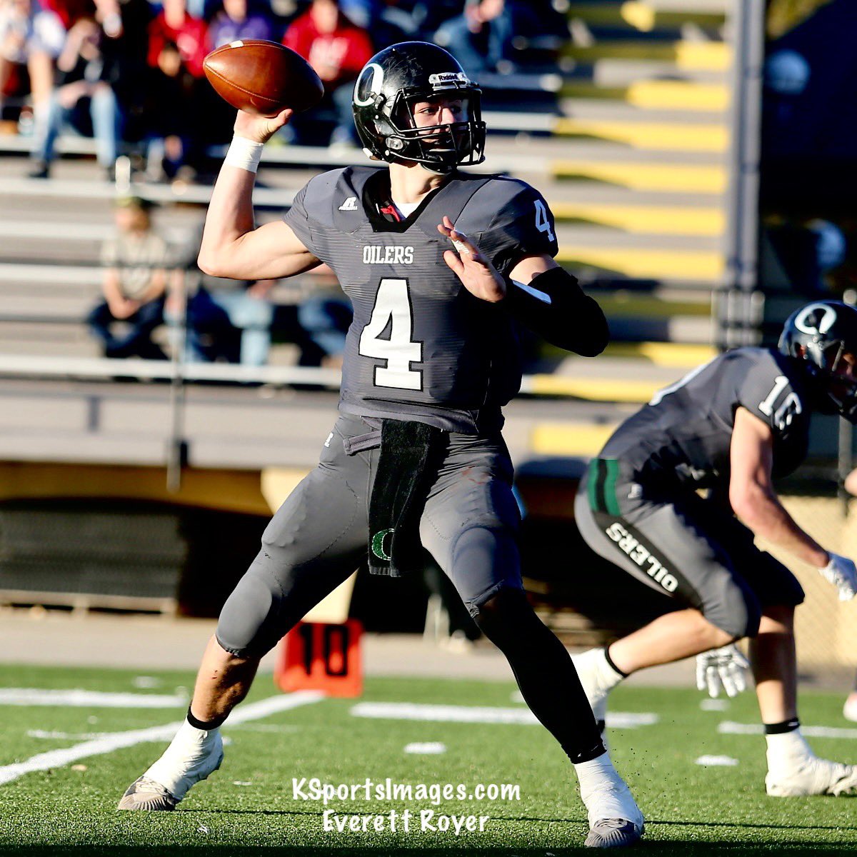 Only 4 more days until the start of the HS football season! Myles Menges, QB for the Central Plains <a href="/Oilers112/">Oiler Nation</a> against Solomon in the ‘18 8MD1 Championship game. A <a href="/kpreps/">Kpreps.com</a> All State QB in ‘18. <a href="/cnichollHays/">Conor Nicholl</a>