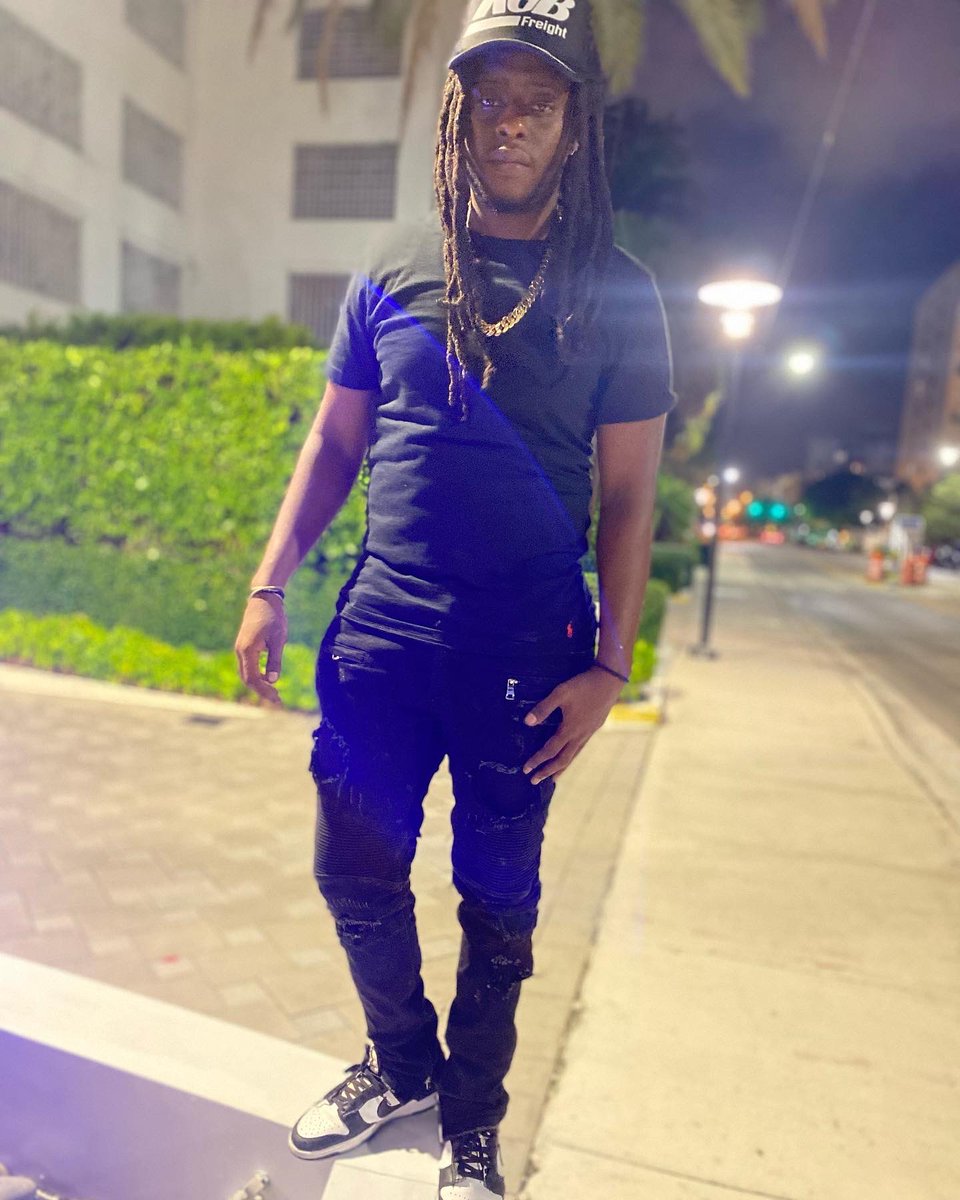 LuxboyChef 🇭🇹 tweet media