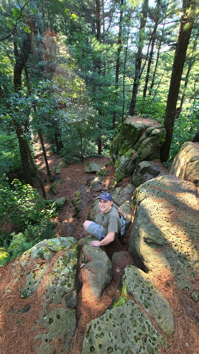 cloreene's tweet photo. Quick short hike after work https://t.co/oLKIRTKGQD