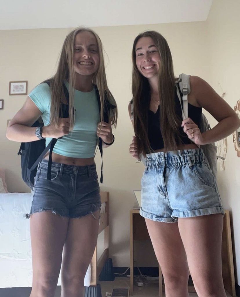 saintmarys_wbb's tweet image. Happy first day of classes!! Let’s make it a great year! 📚😎