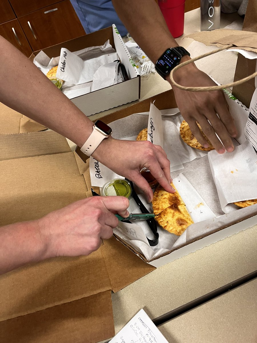 LindaDultz's tweet photo. How do you cut your empanadas? #surgerygoals #traumalife https://t.co/yXTdlvfWD4