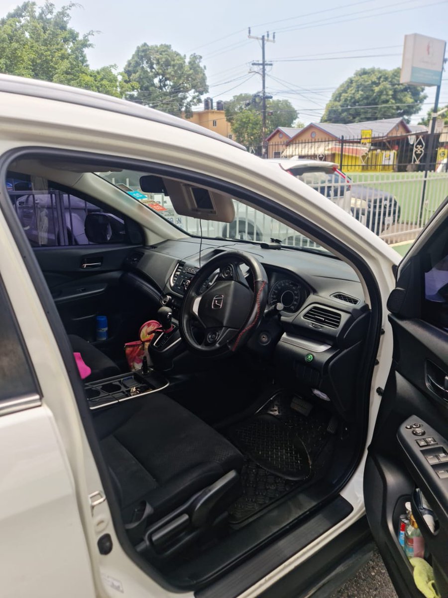 huntertotheworl's tweet photo. Signal boost please. A well experienced lady driven 2017 Honda CRV for sale 3.5M neg.
Please RT https://t.co/MwRkpgC5Yz
