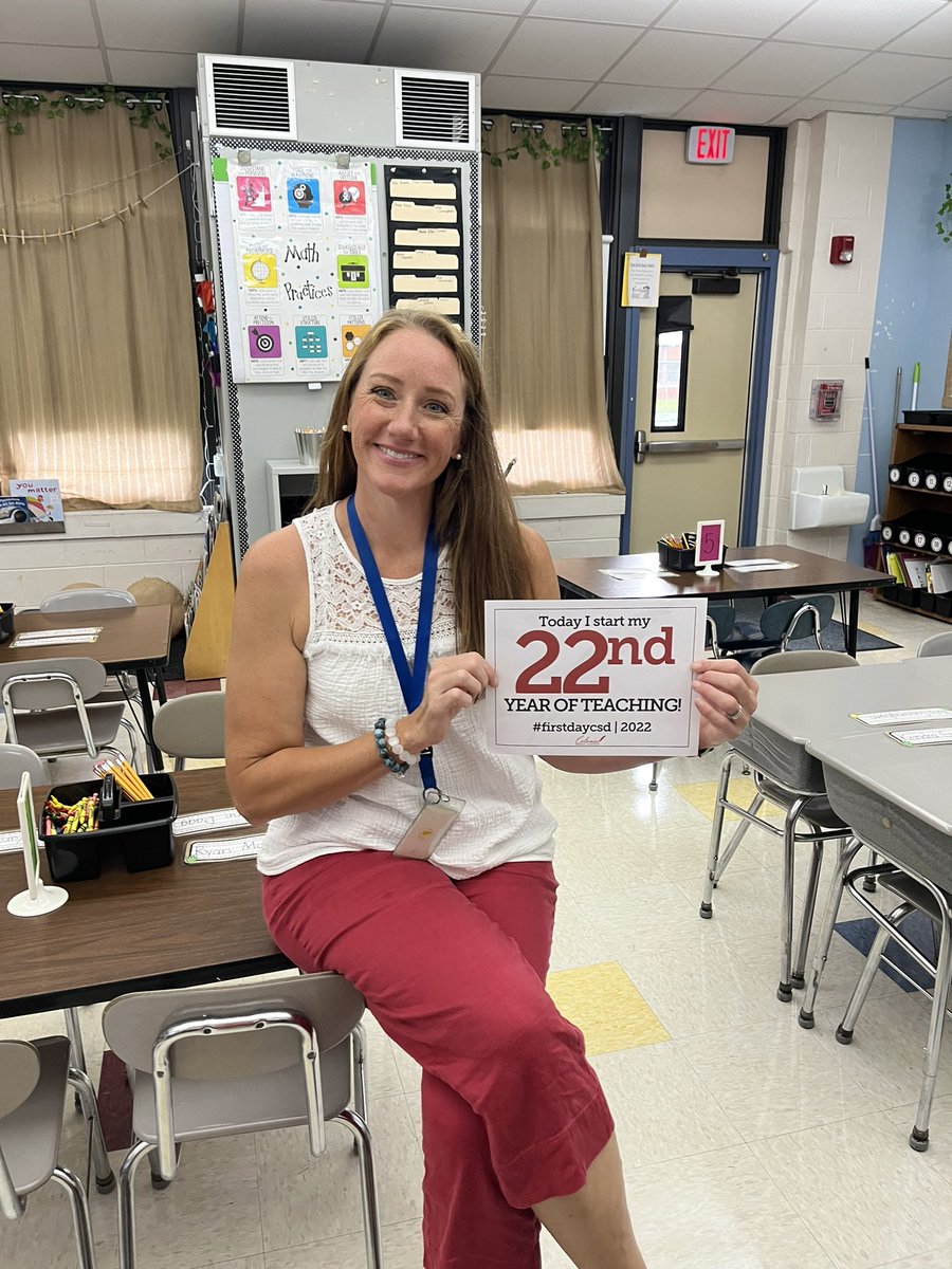 KiseCrew's tweet photo. #cddolphins @ColonialSDstrct https://t.co/DQshpOcRW2