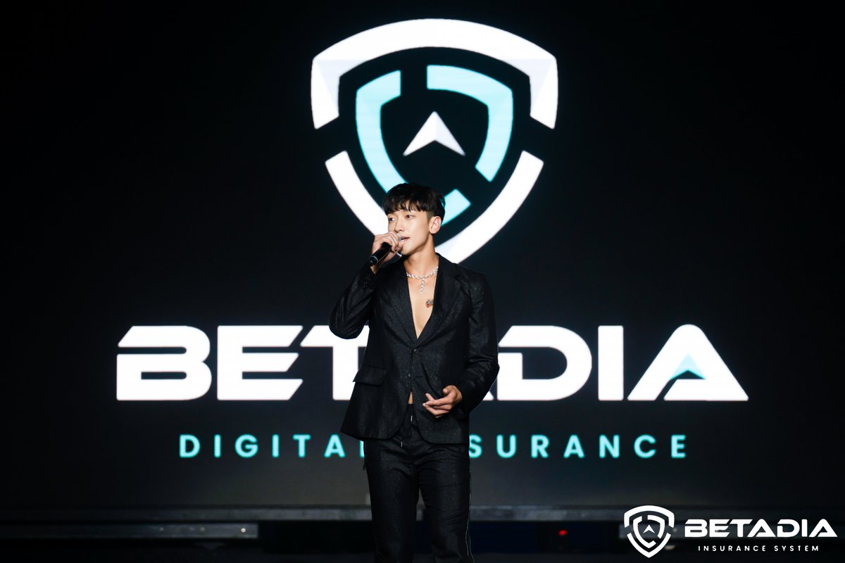 msiakpopfans's tweet photo. [OFFICIAL] 220827 Betadia Night

#BetadiaNight #BetadiaNight2022 #BTDBN2022 @BetadiaOfficial #Betadia #AnotherPossibility @29rain #Rain #비 #정지훈 https://t.co/kFeqzuFJir