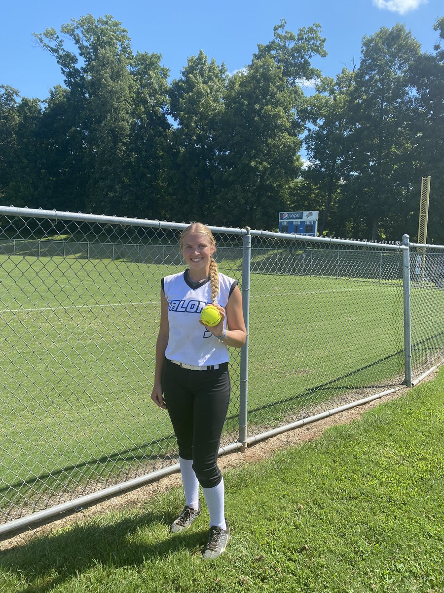 FastpitchTalons's tweet photo. Congrats to Blair Byassee on her home run this past weekend on a 220’ field. @FastpitchTalons https://t.co/lkd5uxuAZk