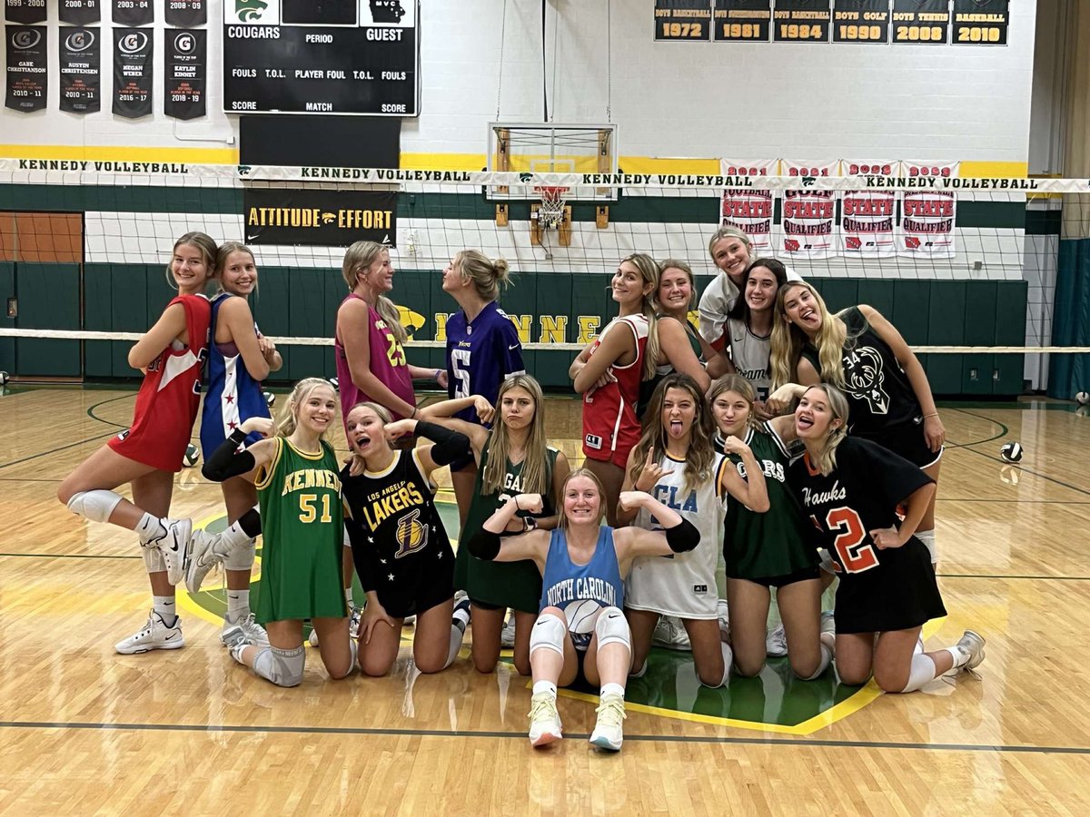 GAMEDAY🤗
at home!! so be there or be square
jersey out🫡
vs waterloo west 
sophs at 5:30
varsity at 7