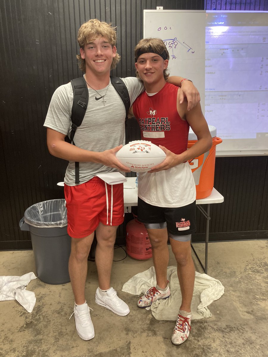 Maypearl_ISD's tweet photo. @ColeRager1 @HeathGraf2024 Congratulations on being named players of the game in week 1. https://t.co/sigCYlnL9B