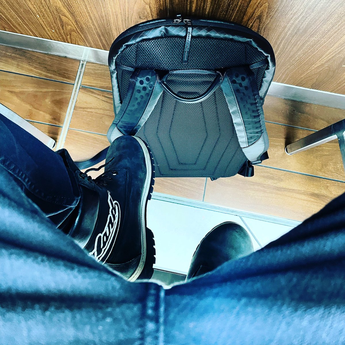 spikeuniverse's tweet photo. Itโs time for a break!๐ฅค
.
.
.
.
#spike #spikeuniverse #artist #worldwide #black #timberland #timbos #canada #scarborough #stc #vibe #fyp https://t.co/VdyyPhvaHE