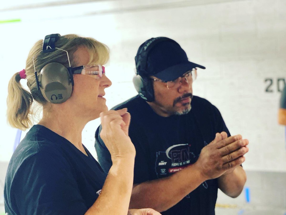 bearcotraining's tweet photo. Break? Not yet…back on the range today teaching level 2 DSF. #ilovethisstuff #bearcotraining #respicefinem #beachtimenextweek #pdntour2022 #uscca @capegunworks https://t.co/keE9WFI9oR