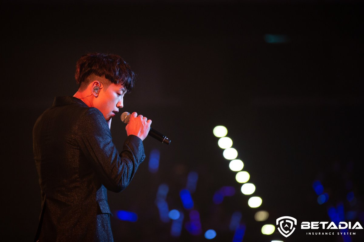 msiakpopfans's tweet photo. [OFFICIAL] 220827 Betadia Night

#BetadiaNight #BetadiaNight2022 #BTDBN2022 @BetadiaOfficial #Betadia #AnotherPossibility @29rain #Rain #비 #정지훈 https://t.co/35YyYEA7Lt