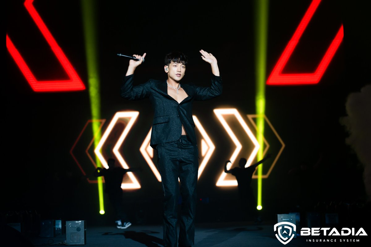 msiakpopfans's tweet photo. [OFFICIAL] 220827 Betadia Night

#BetadiaNight #BetadiaNight2022 #BTDBN2022 @BetadiaOfficial #Betadia #AnotherPossibility @29rain #Rain #비 #정지훈 https://t.co/E3tFNDKELz