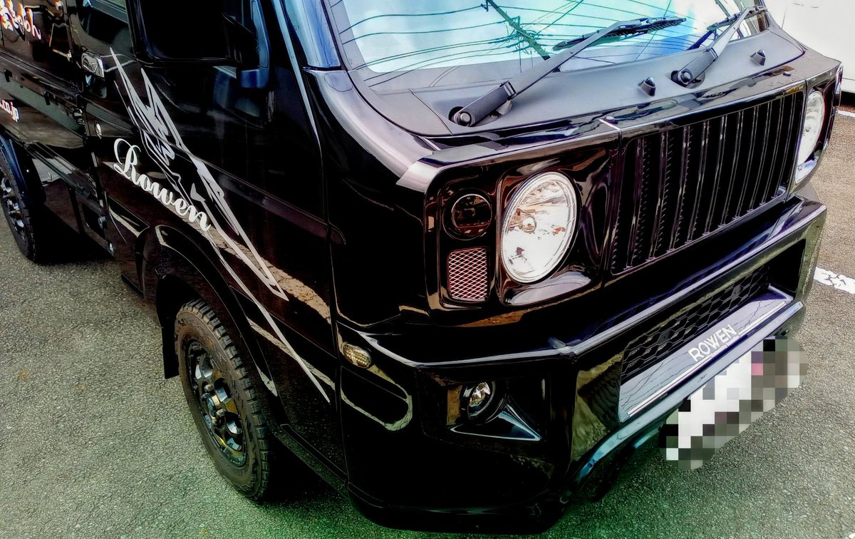 keikitchen03's tweet photo. 初号機(ジムキャリー)🚚
ウィンカー交換しました✨
ステッカーもはりました🎶
＃ROWEN
＃圭きっちん
＃カスタム車両
＃ジムキャリー
＃キャリィ
＃ティースタイル
＃502FACTORY
＃プラチナムロード岐阜店 https://t.co/cN8XJjPLXx