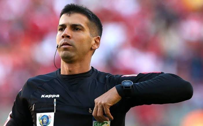 apitoscore's tweet photo. Árbitro: Bruno Arleu de Araujo 🛂
Nota: 7.00 🟥🟨
VAR: Wagner Reway 🛃
Nota: 7.50 🟥🟨
-Jogo movimentado para a arbitragem; 
-VAR trabalhou bastante; 
#INTxJUV #Internacional #Juventude #BR22 https://t.co/MCp4Bbol7c