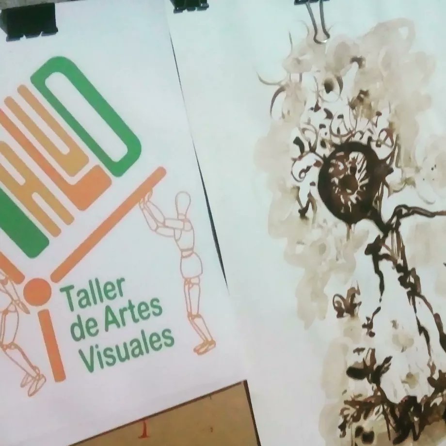 En vacaciones con el artista y maestro Ender Rodríguez con su 'Arte de Origen' en TALUD el Taller de Artes Visuales de Ludene #art #pedagogy