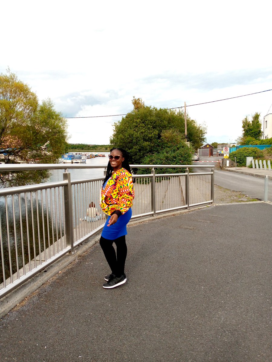 Makalay5's tweet photo. From Freetown, Sierra Leone to Galway, Ireland. #irishfellow @nuigalway @IrlEmbFreetown https://t.co/UzNSSeRe0E