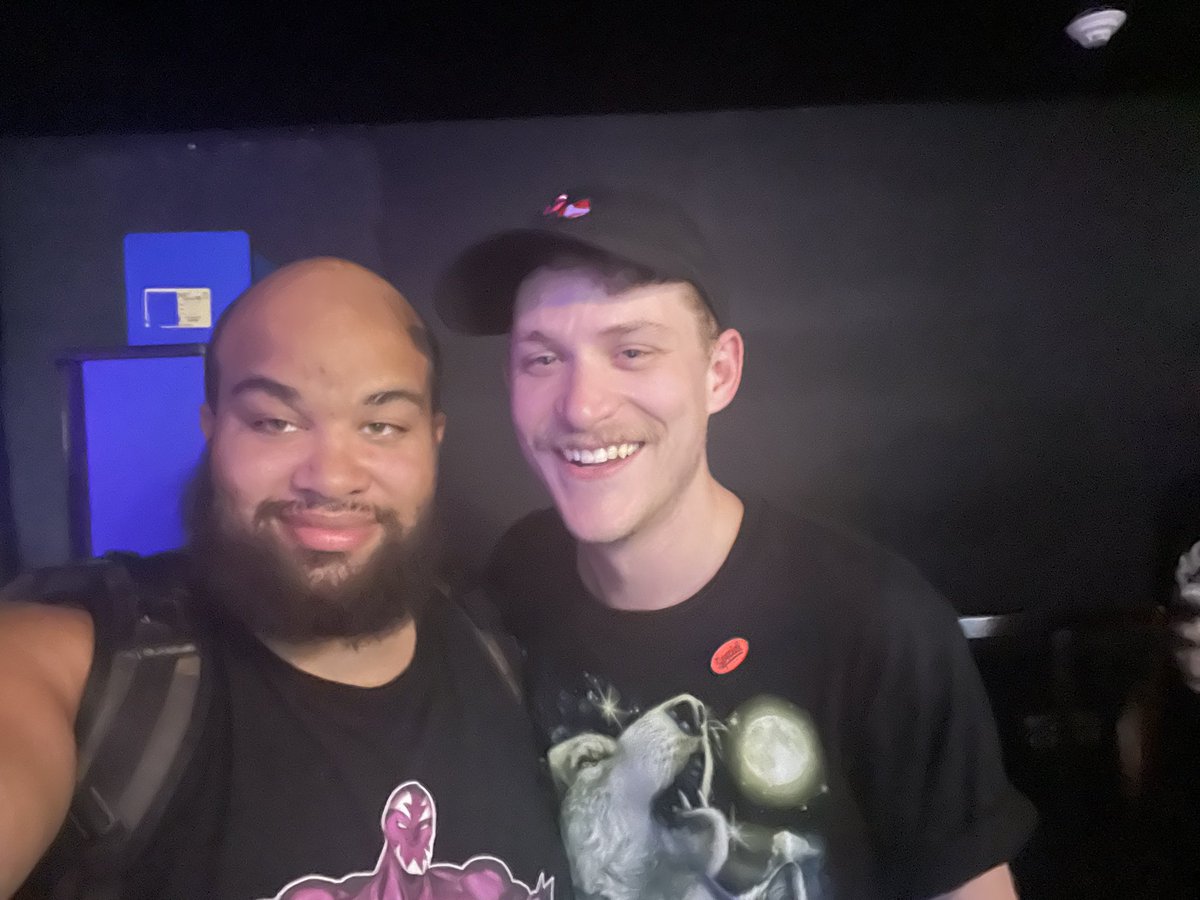 professor_morph's tweet photo. Iβve had a shitty few days the fact I got to get shot and water for @PaymoneyWubby @alluux and @HamNCheddar especially keeping that man alive, top 5 moments of the year Thank you for visiting Canada #wubby #hamncheddar #alluux_ and bottom swaga as well time to bike home . https://t.co/4blCv24XwW