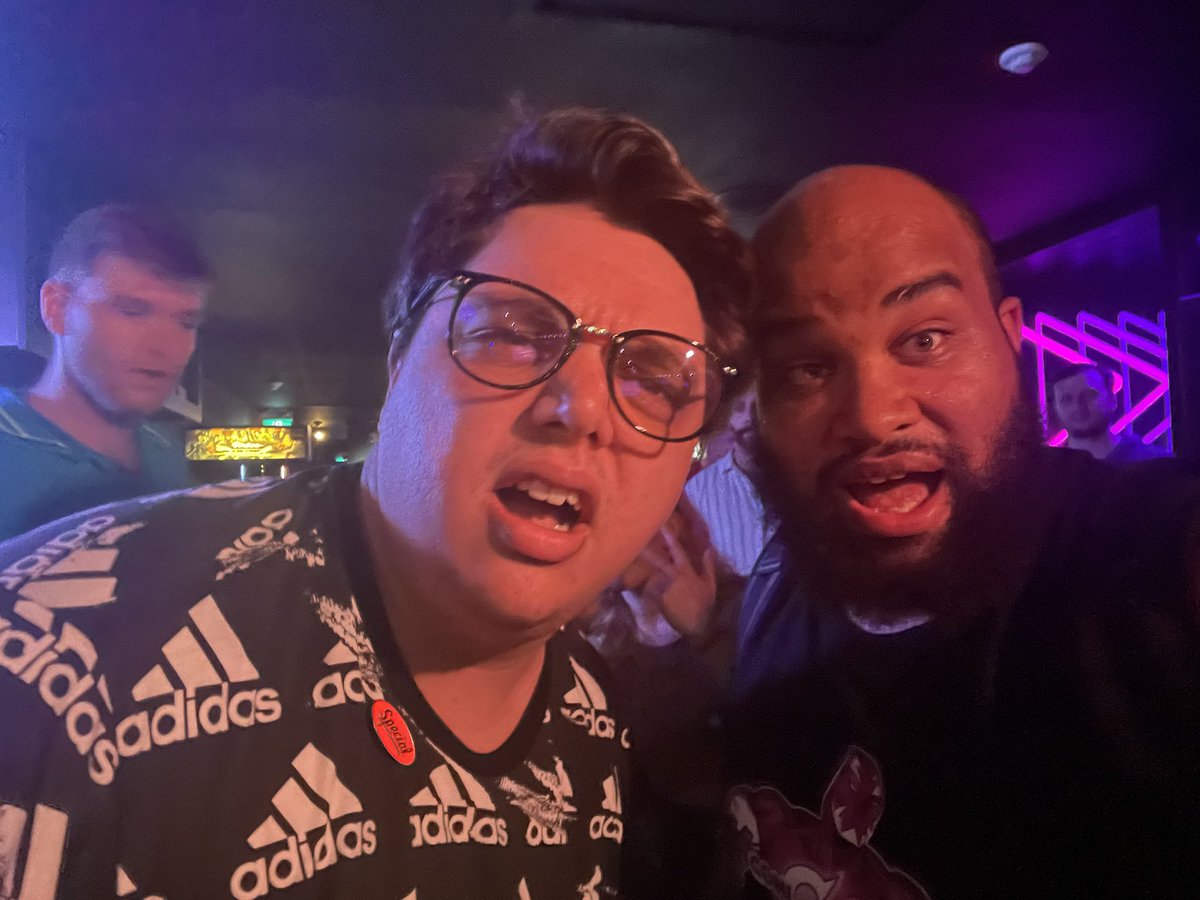 professor_morph's tweet photo. Iβve had a shitty few days the fact I got to get shot and water for @PaymoneyWubby @alluux and @HamNCheddar especially keeping that man alive, top 5 moments of the year Thank you for visiting Canada #wubby #hamncheddar #alluux_ and bottom swaga as well time to bike home . https://t.co/4blCv24XwW